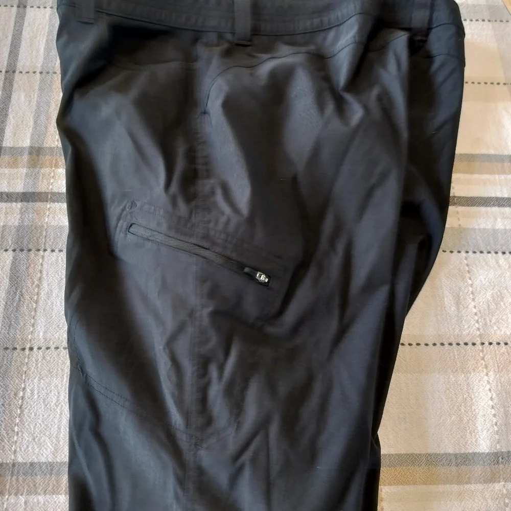 Eddie Bauer Rainer Active Capri‎ Size 14 Black Gorpcore Casualcore Outdoorcore